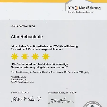 公寓 - Alte Rebschule 贝恩卡斯特尔-屈斯