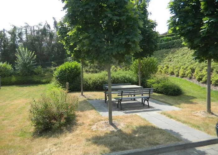 - Alte Rebschule アパート